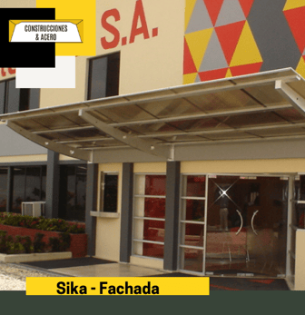 Fachada con puertas de vidrio elegante