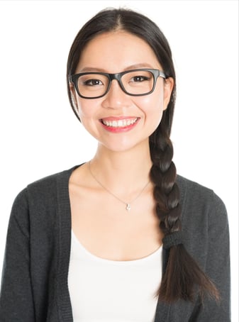 headshot-photo-retouching-clear-background-blurred