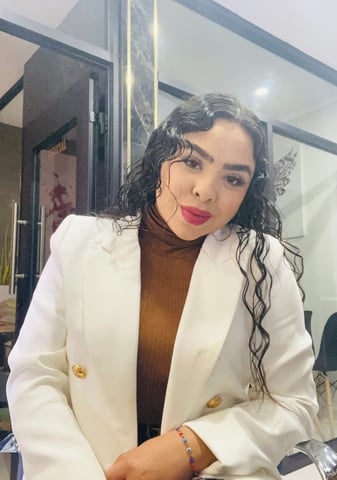 Claudia Alejandra Vasquez, agente gnp