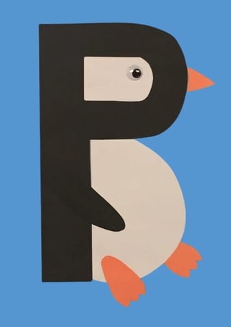 Letter P knutselwerk van een pinguin, alfabet knutselproject