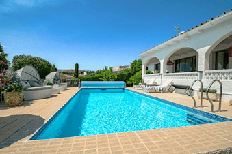 Chalet con piscina: administración de propiedades casa de campo y estancias vacacionales