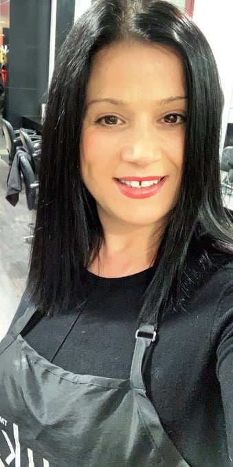 Mona Hair Salon in Point Cook