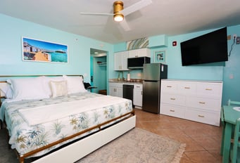 Best cheap vacation rentals fort Myers beach best Margaretville and pink shell competitor FMB