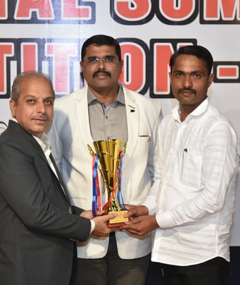 Achive The Best Performance Abacus Center Award From Mr.Girsh Karade and Raj Lochani