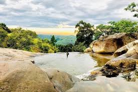upper diyaluma falls