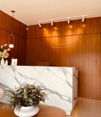 Imagem da sala de recepção do consultório de Encantado..