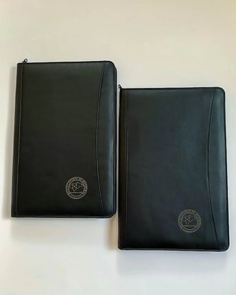 Carpeta de cuero para documentos tamaño oficio por Heros Leather