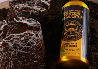 Nordic Rooter showing white roots.