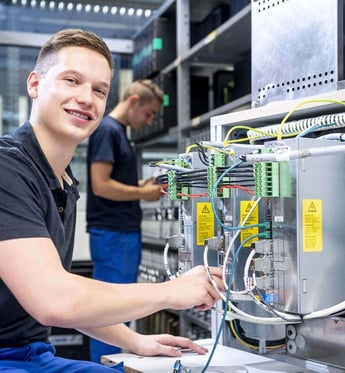 Industria-cursos-treinamento-ABB-WEG-siemens