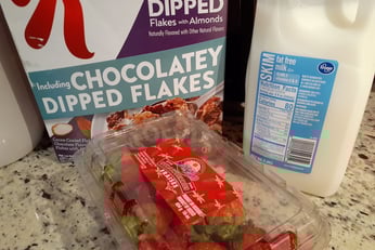 cereal w strawberries