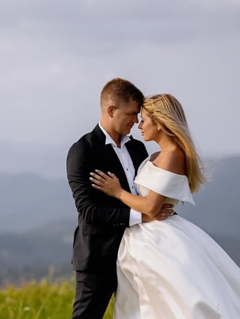 wedding-photo-editing-background-enhancement