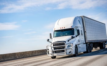Voyage Freight’s offer for owner-operator partnerships, emphasizing opportunities in dry van transportation.