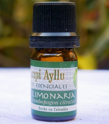 aceite-esencial-de-limonaria