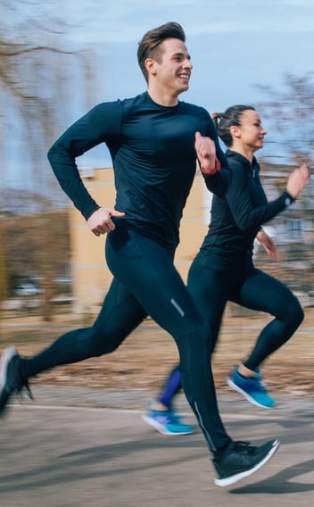 Rongzhiyue: Couple running in black activewear