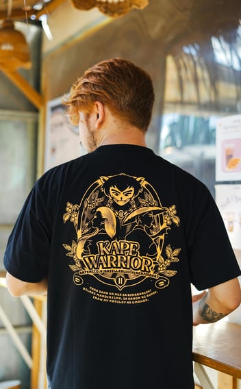 Rongzhiyue: Kape Warrior graphic t-shirt display on model