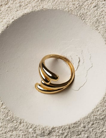 jewelry-photo-ertouching-dust-and-scratch-cleanup