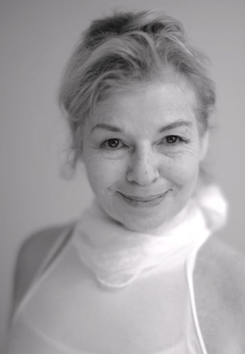Artist Psychic Tarot card reader Maya Britan Los Angeles