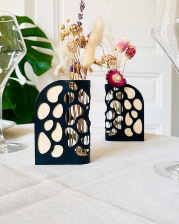 Vases désignés par Lucie Allard