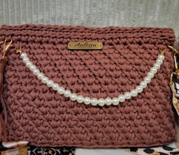 Sac à main fait au crochet unique personnalisé style fait main France artisan tendance  Sacs a main 