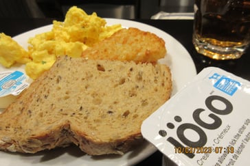Breakfast plate with yogurt cup