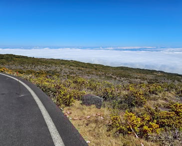 Point de vue mer de nuages du maido