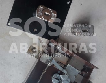 ABERTURA DE PORTAS ODIVELAS