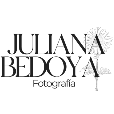 Juliana fotógrafa documental en Madrid y España logo