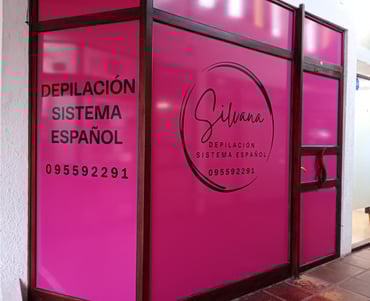 microperforado en vidrieras