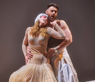 layla-claire-opera-stage-performance.jpg