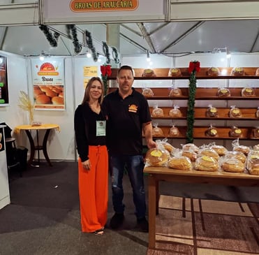 Murilo Pizura e Simony de Oliveira Pizura