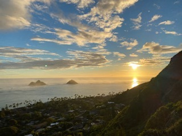 O'ahu Retreats & Travel logo