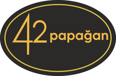 No42 Papağan logo