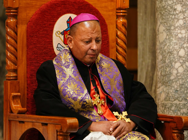 المطران ثابت حبيب logo