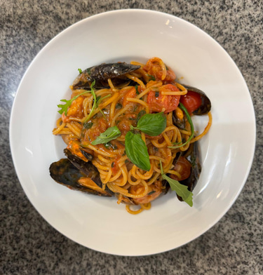 Danphe italian restaurant logo