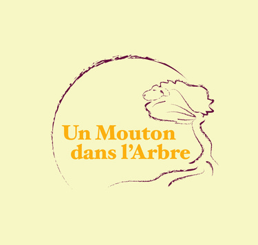 un mouton dans l'arbre créations luminaire deco et design nature et organique en laine et bois logo