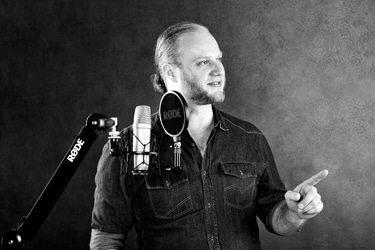 Nick Sholl Deep Voice Sprecher logo