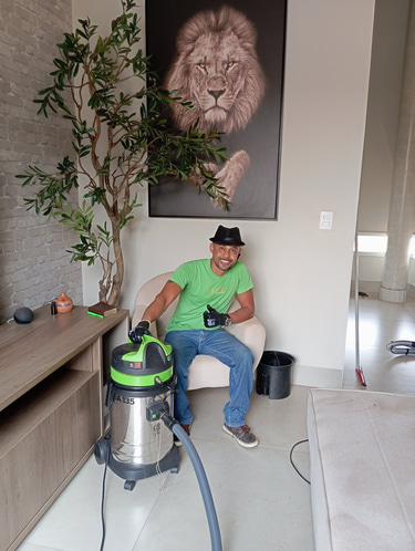 Higienização e limpeza de estofados soares logo