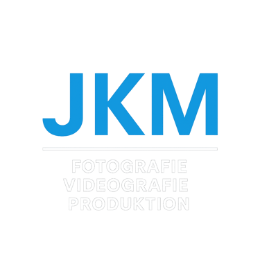 julianokramermedia logo