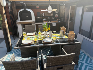 Italian garden kitchen logo