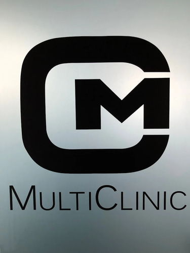 MULTICLINIC logo