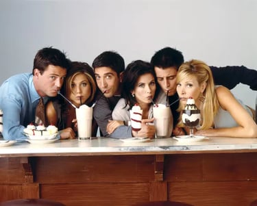 Intro de Friends con los seis protagonistas compartiendo batidos en la cafetería