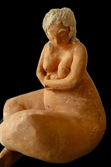 Allaitement sculpture déesse