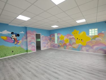 Pictură perete Mickey Mouse în spațiu.