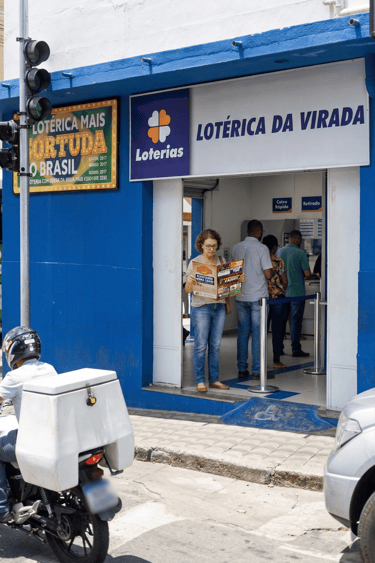 + de 300 pontos de distribuição