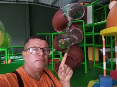KIDDIEPLAY +5511991366816 FABRICAÇÃO DESMONTAGEM MONTAGEM MANUTENÇÃO NACIONAL E IMPORTADOS atendemos todo o brasil e mundo  logo