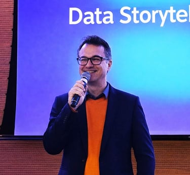 Stefano Carnevalli em workshop sobre Data Storytelling