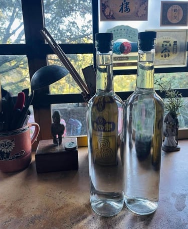 botellas de mezcal cenizo