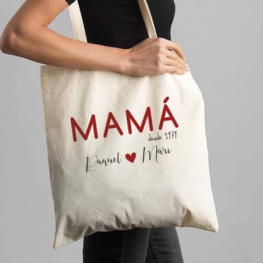 Tote bag personalizada para el Día de la Madre con nombres y fecha. Bolso de tela regalo mamá.
