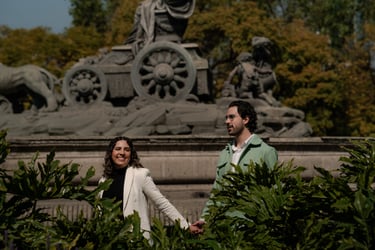 sesión pareja colonia roma cdmx, fotografo destino, fotografo cdmx, sesión pareja fuente cibeles en ciudad de méxico