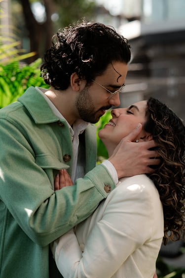 sesión pareja colonia roma cdmx, fotografo destino, fotografo cdmx, sesión pareja fuente cibeles en ciudad de méxico